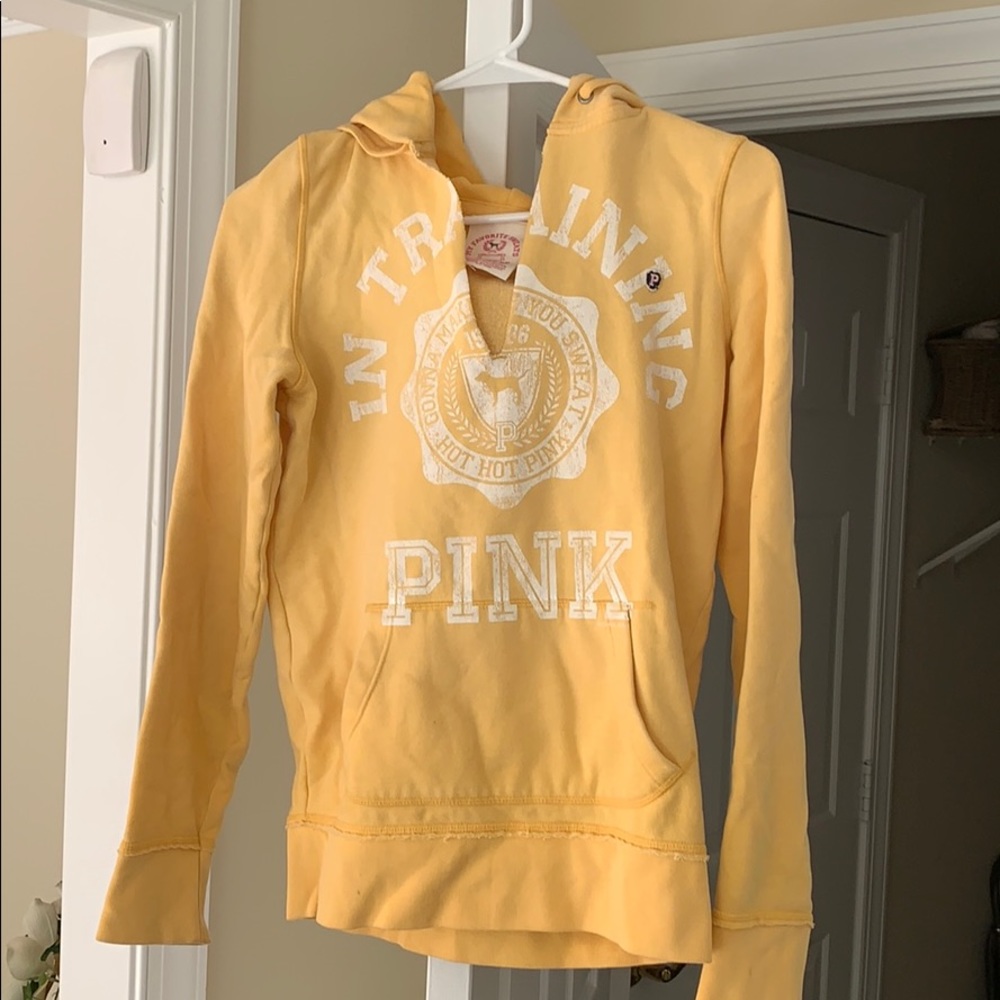 Victoria’s Secret PINK yellow hood size small